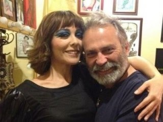 Kara Sevda'nın Leyla'sı Zerrin Tekindor Bakın Kimle Beraber? Ondan Bile Ünlü Biri Çıktı!