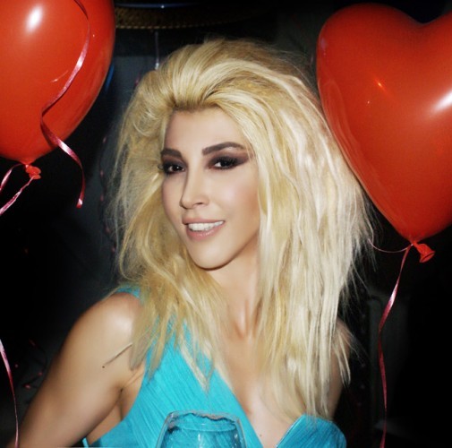 Hande Yener'i hamamda çırılçıplak bastılar