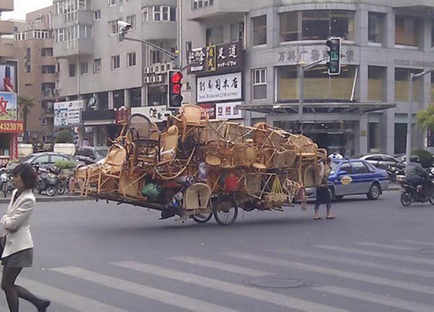 Bu kadarı da pes! İşte trafikten en ilginç kareler...