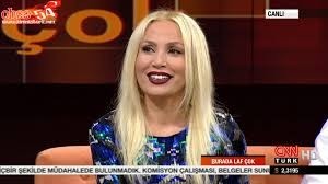 BİR DE SANATÇI ÖRNEK OLMALI DİYE KANAL KANAL GEZİYOR....ÜNLÜ ŞARKICI HERKESİN ORTASINDA BİR ANDA...