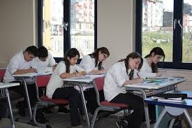 LİSE'DE SKANDAL!