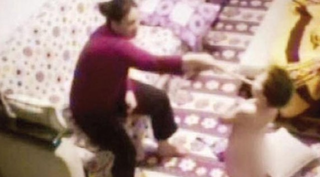 Üvey annesinden işkence gören çocuğun öz annesi konuştu! Çocukları işkence görürken o ne yapıyordu, neden ortalarda yoktu? Sır perdesi böyle aralandı...