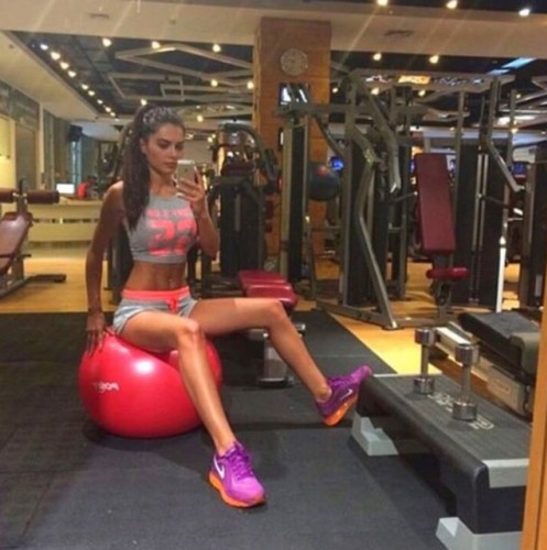 Ceren Hindistan'ın Instagram'da Yaptığı Paylaşıma Yorum Yağdı...