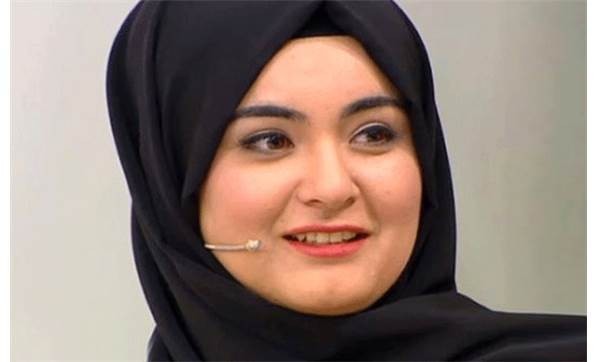 HANİFE ARADIĞI AŞKI SONUNDA BULDU ! İŞTE O DAMAT ADAYI.. ŞOK OLACAKSINIZ!