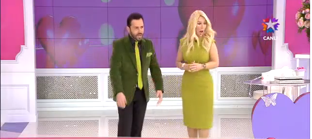 Uğur Arslan Öyle Bir Gaf Yaptı ki.. Stüdyodakiler Dondu Kaldı!