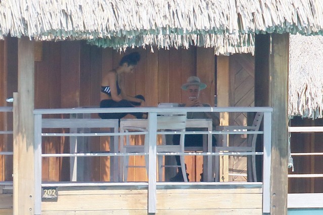Justin Bieber çıplak yakalandı