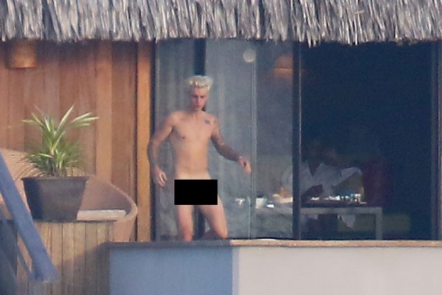 Justin Bieber çıplak yakalandı