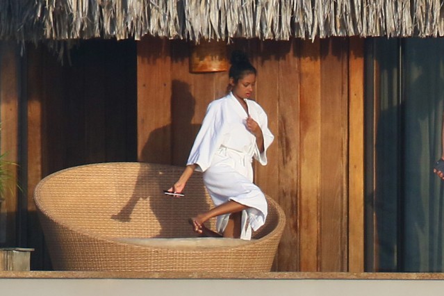 Justin Bieber çıplak yakalandı