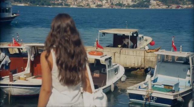 Kara Sevda dizisinde güldüren hata!