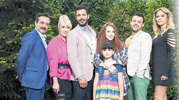 SEVİLEN DİZİDE AYRILIK !