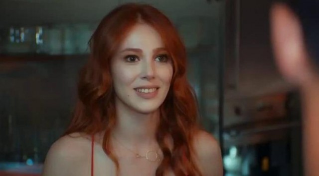 Elçin Sangu isyan etti !
