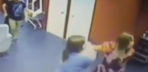 KISMETSE OLUR CEYDA’NIN DARP ANI ORTAYA ÇIKTI! İŞTE O DAYAK GÖRÜNTÜLERİ…