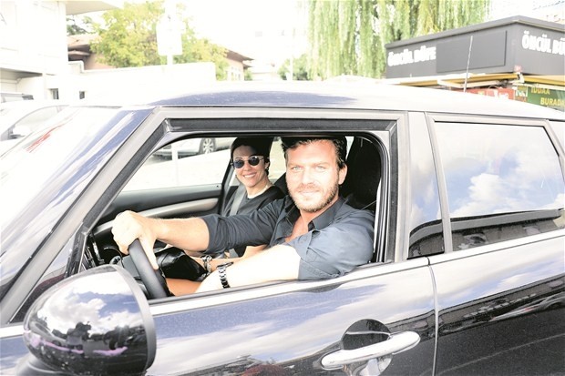 Kıvanç Tatlıtuğ sabah başka akşam bambaşka!