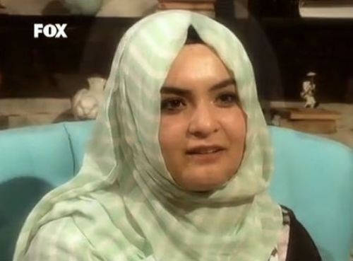 Gelin adayı öyle bir şey yaptıki... Esra erol canlı yayından kovdu!