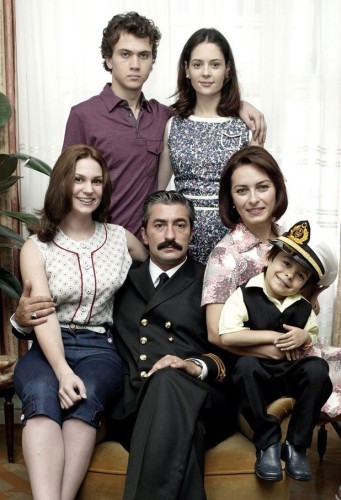 Ünlü oyuncu meğer hamileymiş! Hem de 3 aylık...