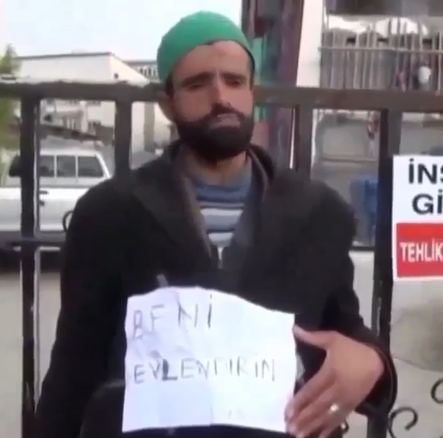 Ne para istedi ne de yemek!