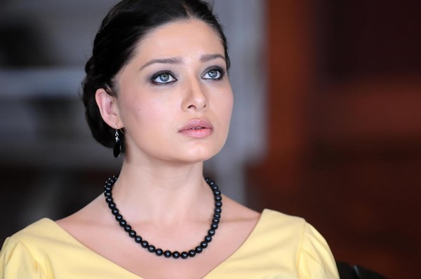 NURGÜL YEŞİLÇAY'DAN KÖTÜ HABER! HAYATINI KAYBETTİ SEVENLERİ SON KEZ GÖRDÜ!