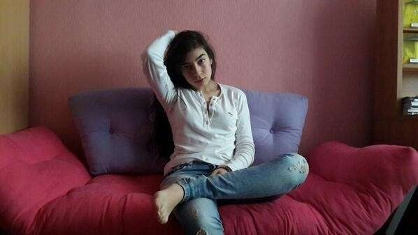 Alemin kralı dizisinin ufaklığı attığı fotoğrafla sosyal medyayı salladı!