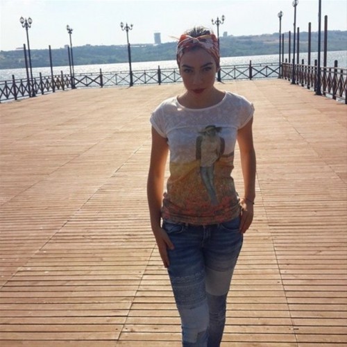 Alemin kralı dizisinin ufaklığı attığı fotoğrafla sosyal medyayı salladı!