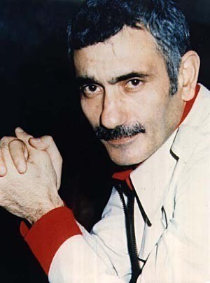 AİLESİ VE HAYRANLARI ŞOKTA! MÜSLÜM BABA’NIN GERÇEK ÖLÜM SEBEBİ ORTAYA ÇIKTI!