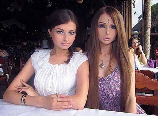 Barbie kızın makyajsız halini gördünüz mü?