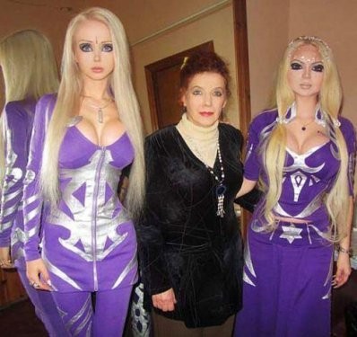 Barbie kızın makyajsız halini gördünüz mü?