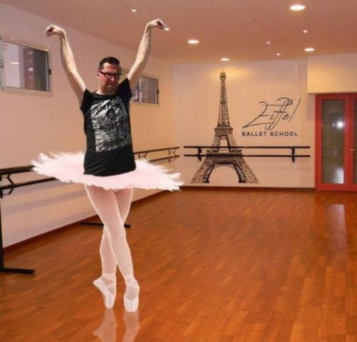 Paris'e gittiğine bin pişman oldu!