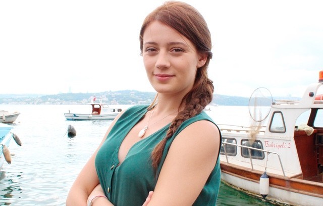 Gizem Karaca gönlünü bakın kime kaptırmış!