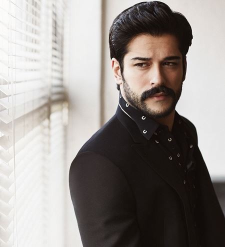 BURAK ÖZÇİVİT'E BÜYÜK ŞOK!