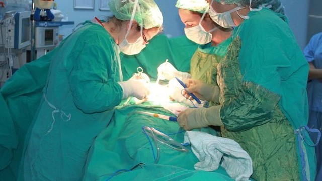 Tıp dünyası daha önce böyle bir şey görmedi! Midesinden öyle bir şey çıktı ki...