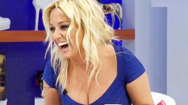 CANLI YAYINDA SABA TÜMER! ORGAZM OLARAK... İŞTE O GÖRÜNTÜLER..!