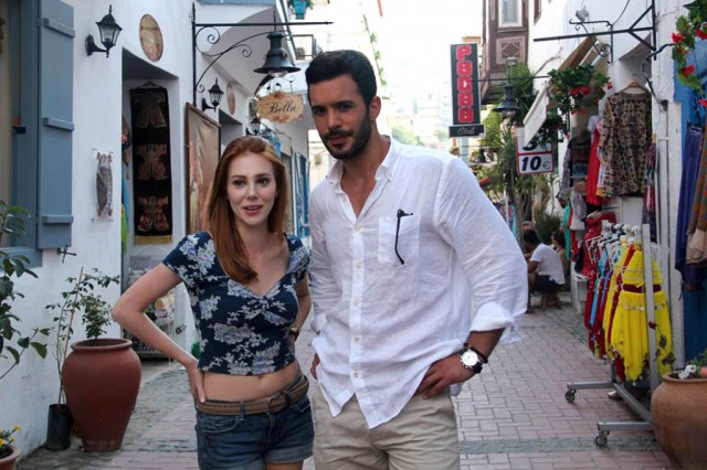 Hayranları Öyle Bir Mesaj Attı ki.. Ne Yapacaklarını Şaşırdılar!