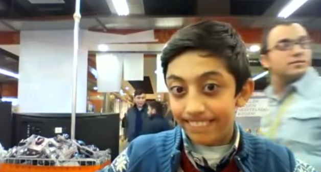 Teşhir Ürün Lapton'dan Çektiği Videoyla Hayatı Değişti! Ünlü oldu...