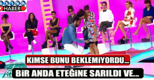 KİMSE BUNU BEKLEMİYORDU.. BİR ANDA ETEĞİNE SARILDI VE...