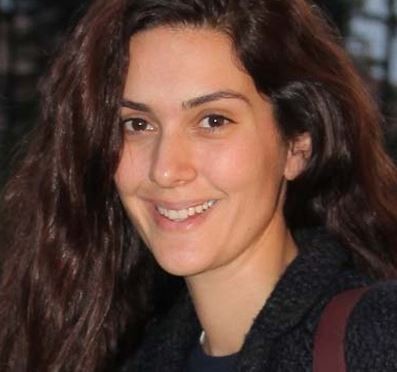 Makyajsız Tuba Büyüküstün Sosyal Medyayı Salladı
