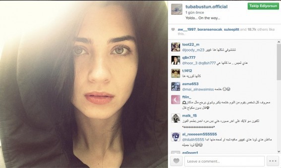 Makyajsız Tuba Büyüküstün Sosyal Medyayı Salladı