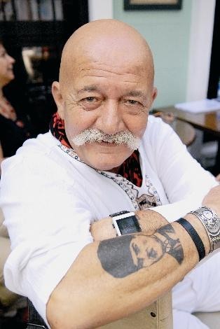 Ünlü sanatçıyı kaybettik!