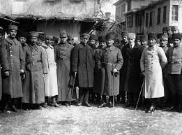 ATATÜRK'ÜN HAYATI VE GÖRMEDİĞİNİZ KARELER...