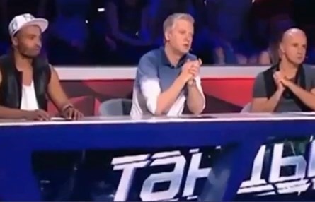 Yetenek sizsiniz'de şok olay! Danscı kadın bacaklarını bir anda açtı ve...