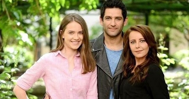 Hayranlarına kötü haber! Sevilen dizi ekranlara veda ediyor...