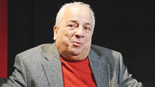 Zeki Alasya hayatını kaybetti