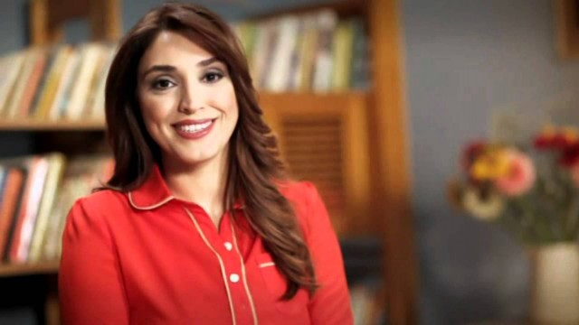 ESRA EROL'DAN ÇIKTI ZUHAL'E GİTTİ ŞİMDİ DE İŞTE BENİM STİLİM PROGRAMINA KATILDI! DAHA ÖNCE DE SÖYLEDİK, BUNUN DERDİ EVLENMEK FALAN DEĞİL DİYE... ARKADAŞ BİR DUR YERİNDE ARTIK YETER!