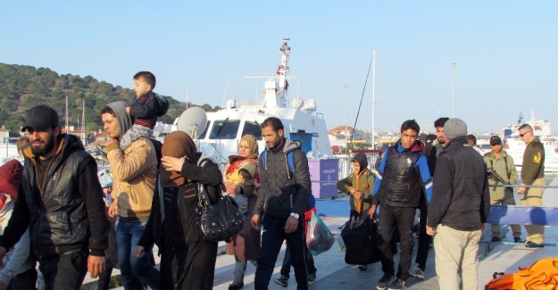 67 göçmen botları batmak üzereyken kurtarıldı