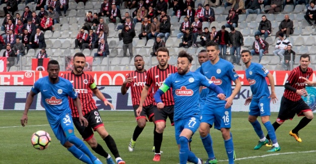 Gençler tek golle kazandı