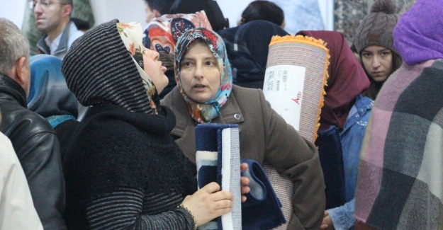 ’Bedava halı’ izdihama yol açtı