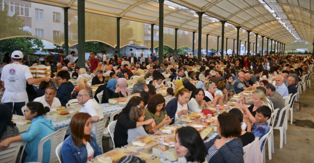 Semazenler İftara Renk Kattı