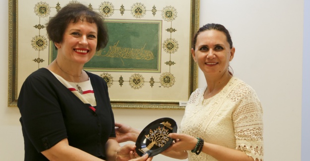 Ebru öğrencilerinden yıl sonu sergisi