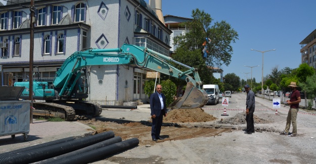 ARALIK İLÇESİ YENİ KANALİZASYONA VE SU ŞEBEKESİNE KAVUŞUYOR.