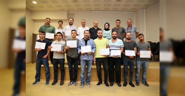 Usta Eller Sertifikalarını Aldı