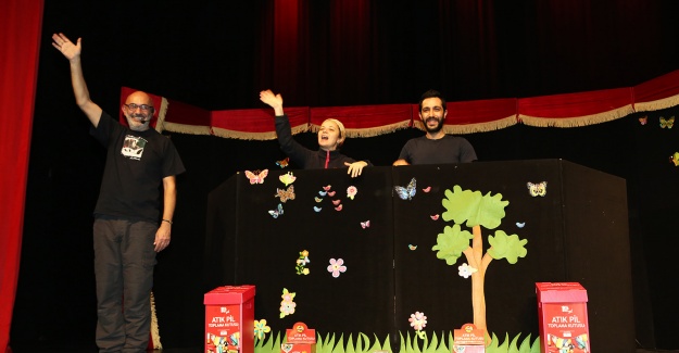 ATIK PİLLERİN ZARARLARI MİNİKLERE TİYATROYLA ANLATILDI